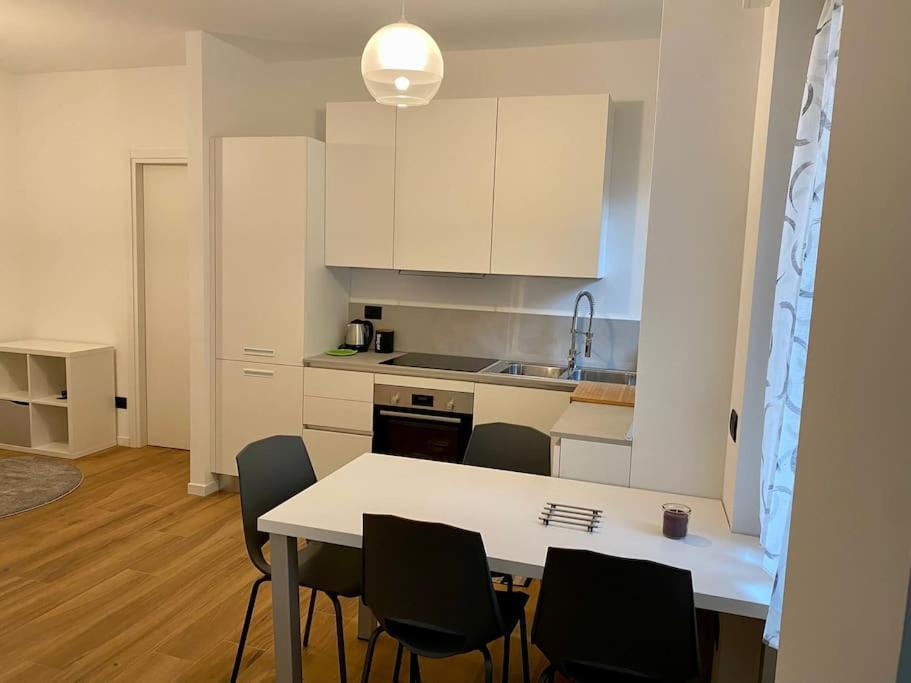 Casa Motti, Accogliente Appartamento Ristrutturato In Repubblica ミラノ エクステリア 写真