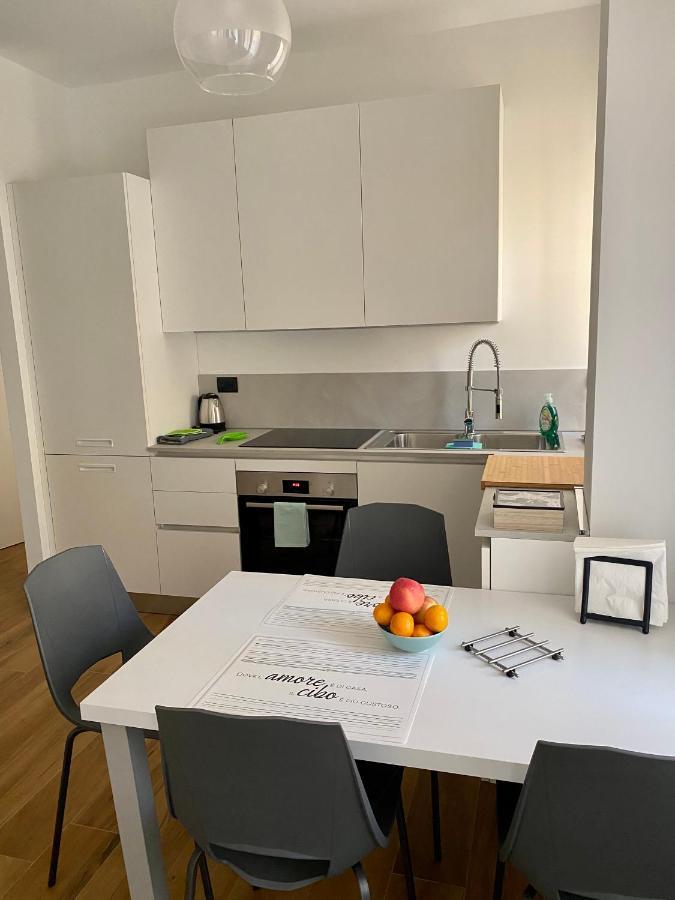 Casa Motti, Accogliente Appartamento Ristrutturato In Repubblica ミラノ エクステリア 写真